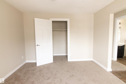 11029 95 Street, Edmonton, AB - Indoor