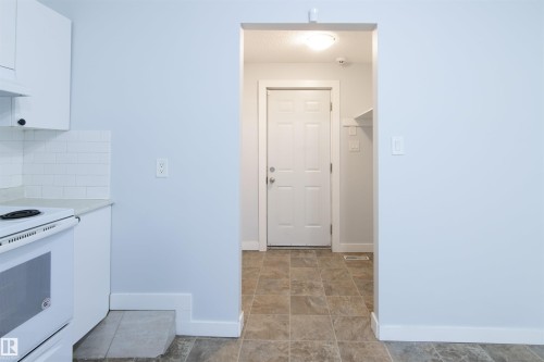 11029 95 Street, Edmonton, AB - Indoor Photo Showing Kitchen