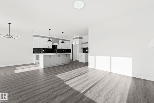 3 Pierwyck Loop, Spruce Grove, AB - Indoor Photo Showing Kitchen