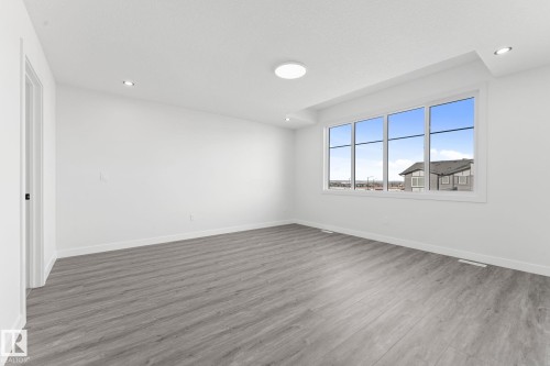 3 Pierwyck Loop, Spruce Grove, AB - Indoor Photo Showing Other Room