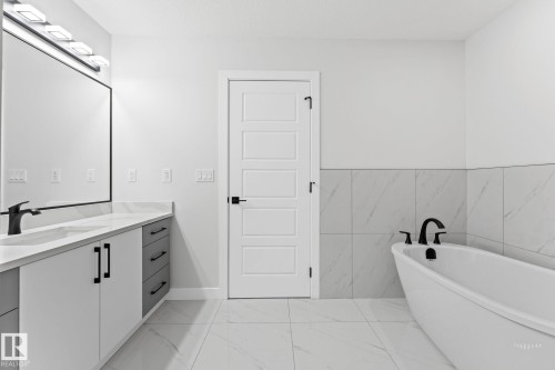 3 Pierwyck Loop, Spruce Grove, AB - Indoor Photo Showing Bathroom