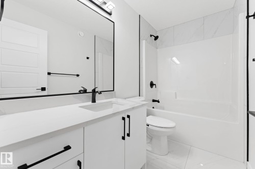 3 Pierwyck Loop, Spruce Grove, AB - Indoor Photo Showing Bathroom
