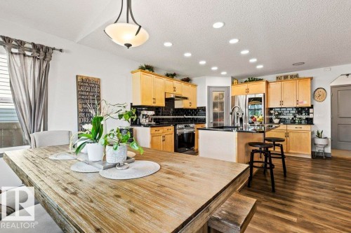 16820 57 Street, Edmonton, AB - Indoor