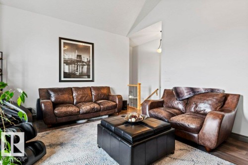 16820 57 Street, Edmonton, AB - Indoor Photo Showing Living Room
