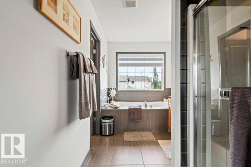 16820 57 Street, Edmonton, AB - Indoor