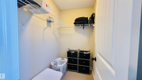 1542 33A Street, Edmonton, AB - Indoor