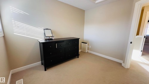 1542 33A Street, Edmonton, AB - Indoor