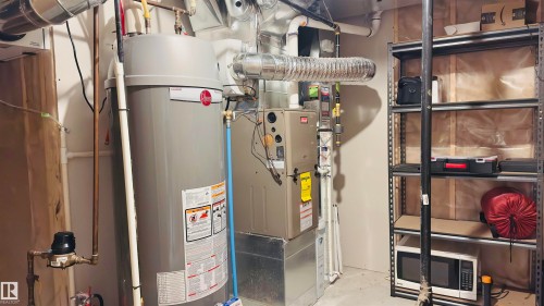 1542 33A Street, Edmonton, AB - Indoor Photo Showing Basement