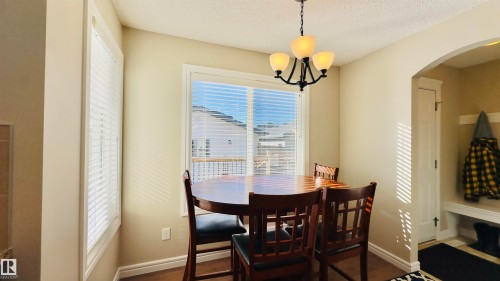 1542 33A Street, Edmonton, AB - Indoor Photo Showing Dining Room