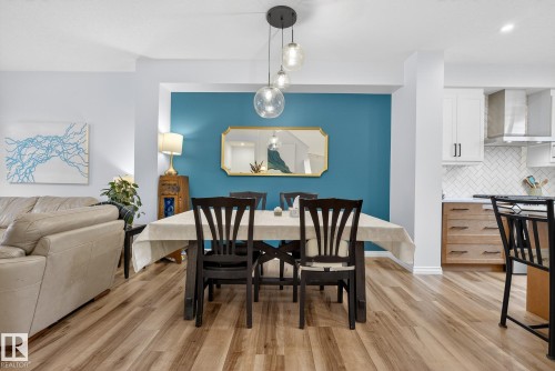 203 Charlesworth Drive, Edmonton, AB - Indoor Photo Showing Dining Room