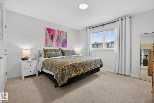 203 Charlesworth Drive, Edmonton, AB - Indoor Photo Showing Bedroom