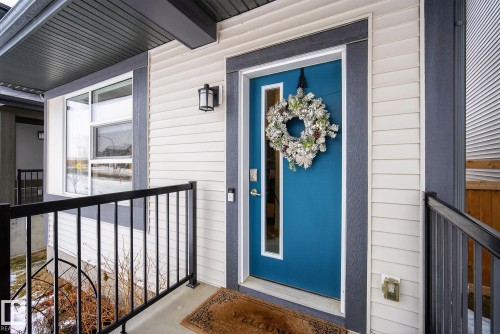 203 Charlesworth Drive, Edmonton, AB - Outdoor With Exterior