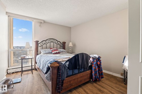 1602 10883 Saskatchewan Drive Nw, Edmonton, AB - Indoor Photo Showing Bedroom
