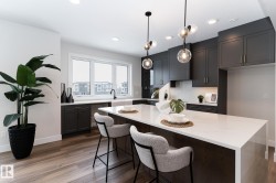 25 7121 MAY Crescent  Edmonton, AB T6R 0X2