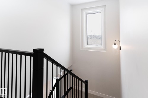 25 7121 May Crescent, Edmonton, AB - Indoor Photo Showing Other Room