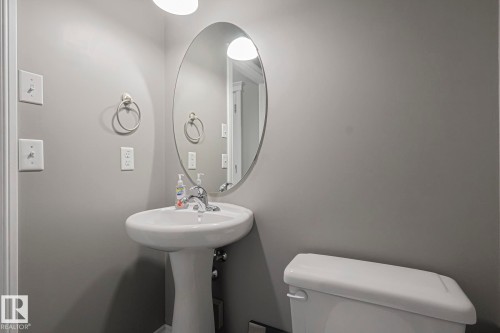16 Hartwick Gate, Spruce Grove, AB - Indoor Photo Showing Bathroom