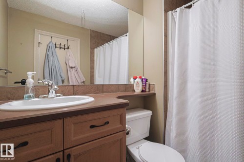 16 Hartwick Gate, Spruce Grove, AB - Indoor Photo Showing Bathroom