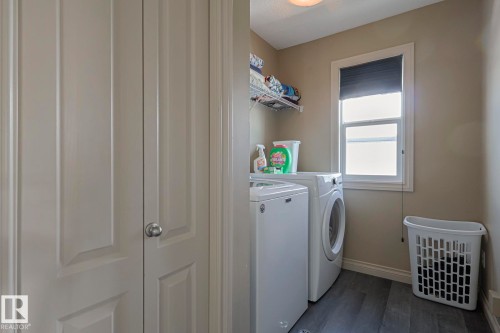 16 Hartwick Gate, Spruce Grove, AB - Indoor Photo Showing Laundry Room