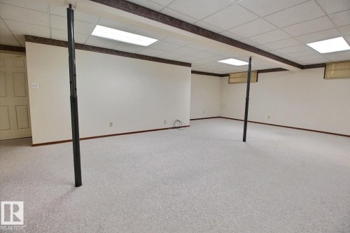 8146 27 Avenue, Edmonton, AB - Indoor Photo Showing Basement
