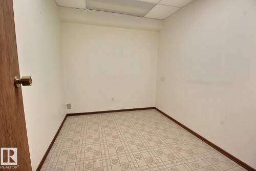 8146 27 Avenue, Edmonton, AB - Indoor Photo Showing Other Room