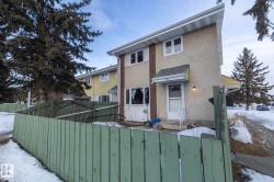 11D CALLINGWOOD Court  Edmonton, AB T5T 0H5