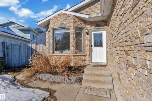 2536 35 Street, Edmonton, AB - Outdoor