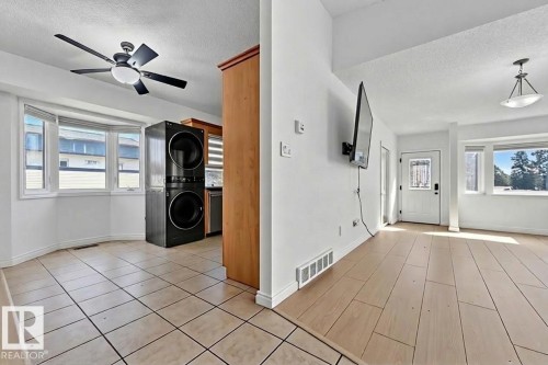 2536 35 Street, Edmonton, AB - Indoor Photo Showing Other Room
