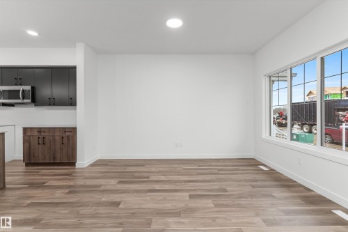 1052 14 Avenue, Edmonton, AB - Indoor Photo Showing Other Room