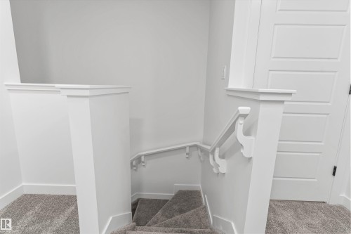 1052 14 Avenue, Edmonton, AB - Indoor