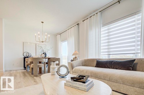 8628 183 Avenue, Edmonton, AB - Indoor Photo Showing Living Room
