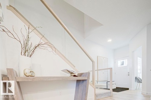 8628 183 Avenue, Edmonton, AB - Indoor Photo Showing Other Room