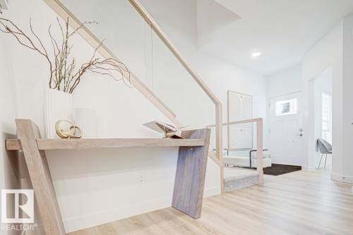 8628 183 Avenue, Edmonton, AB - Indoor Photo Showing Other Room