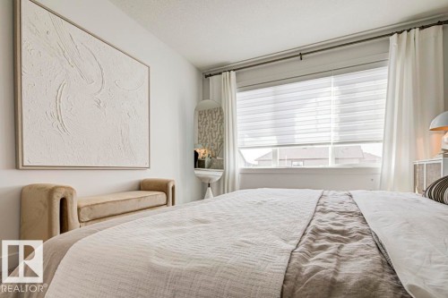 8628 183 Avenue, Edmonton, AB - Indoor Photo Showing Bedroom