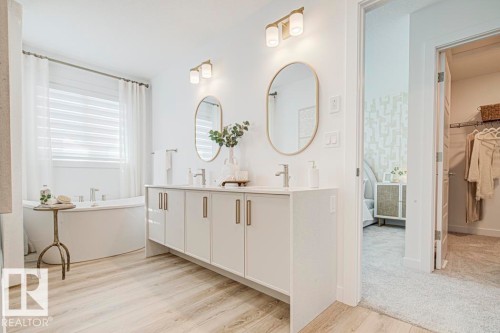 8628 183 Avenue, Edmonton, AB - Indoor Photo Showing Bathroom