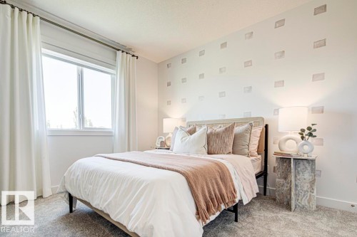 8628 183 Avenue, Edmonton, AB - Indoor Photo Showing Bedroom