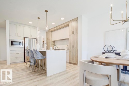 8628 183 Avenue, Edmonton, AB - Indoor Photo Showing Kitchen