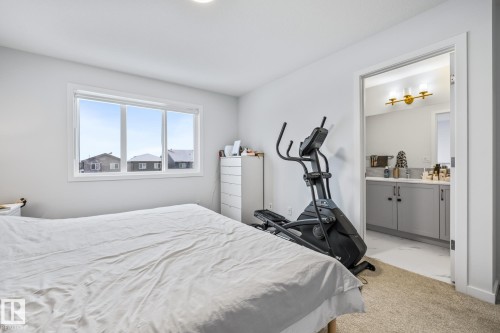 17227 3 Street, Edmonton, AB - Indoor Photo Showing Bedroom