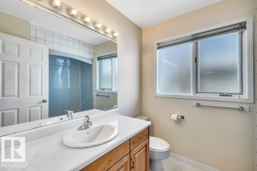 20 Alphonse Crest, St. Albert, AB - Indoor Photo Showing Bathroom