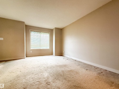 Edmonton, AB - Indoor Photo Showing Other Room