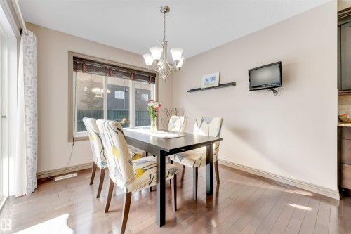 12063 21 Avenue Sw, Edmonton, AB - Indoor Photo Showing Dining Room