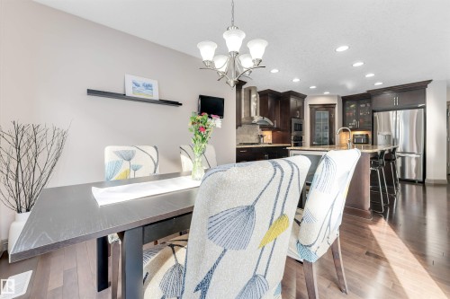 12063 21 Avenue Sw, Edmonton, AB - Indoor Photo Showing Dining Room
