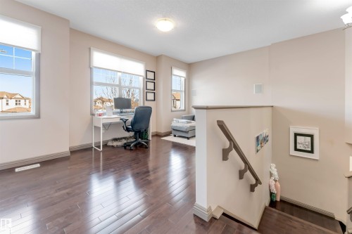 12063 21 Avenue Sw, Edmonton, AB - Indoor