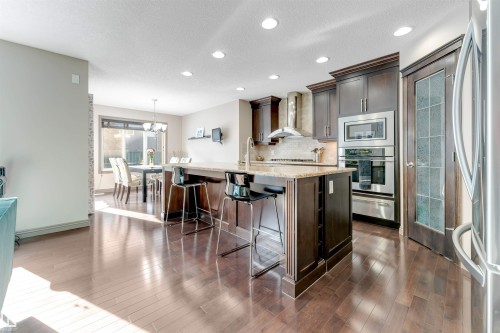 12063 21 Avenue Sw, Edmonton, AB - Indoor Photo Showing Kitchen With Stainless Steel Kitchen With Upgraded Kitchen
