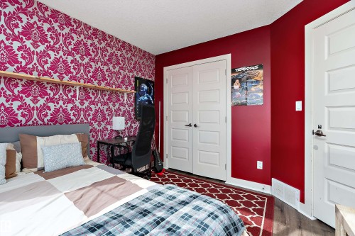 34 Spruce Boulevard, Leduc, AB - Indoor Photo Showing Bedroom