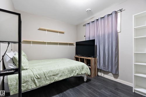 34 Spruce Boulevard, Leduc, AB - Indoor Photo Showing Bedroom