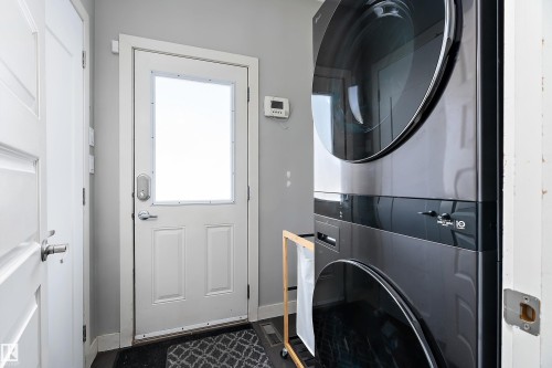 34 Spruce Boulevard, Leduc, AB - Indoor Photo Showing Laundry Room