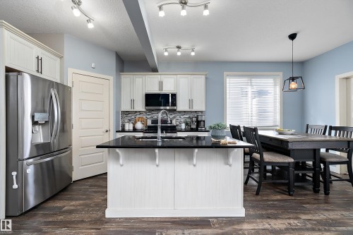 34 Spruce Boulevard, Leduc, AB - Indoor