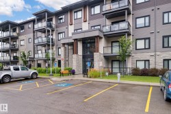 420 524 GRIESBACH PARADE Parade  Edmonton, AB T5E 6X2