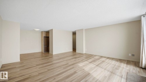 406 12121 Jasper Avenue, Edmonton, AB - Indoor Photo Showing Other Room