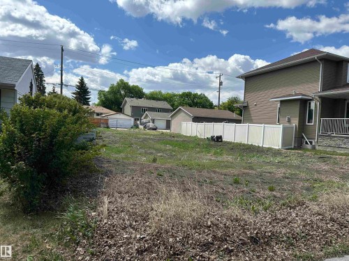 8527 77 Avenue, Edmonton, AB 